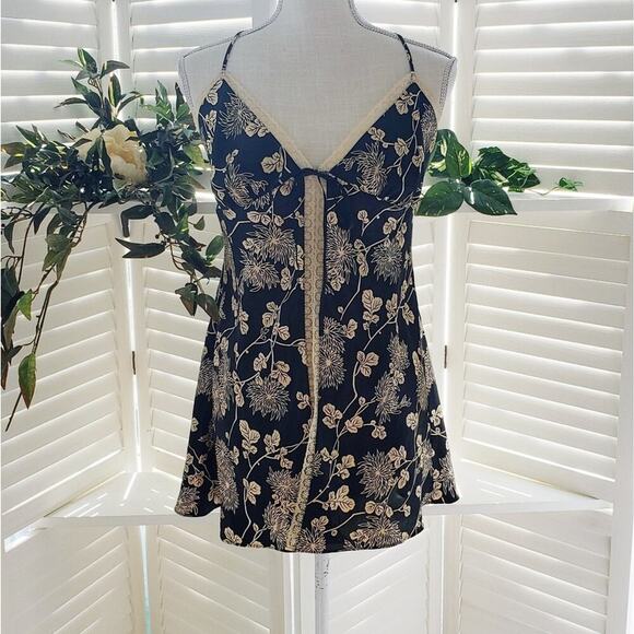 VICTORIA SECRET BLACK/BEIGE LACE LINGERIE SIZE L - Picture 1 of 12